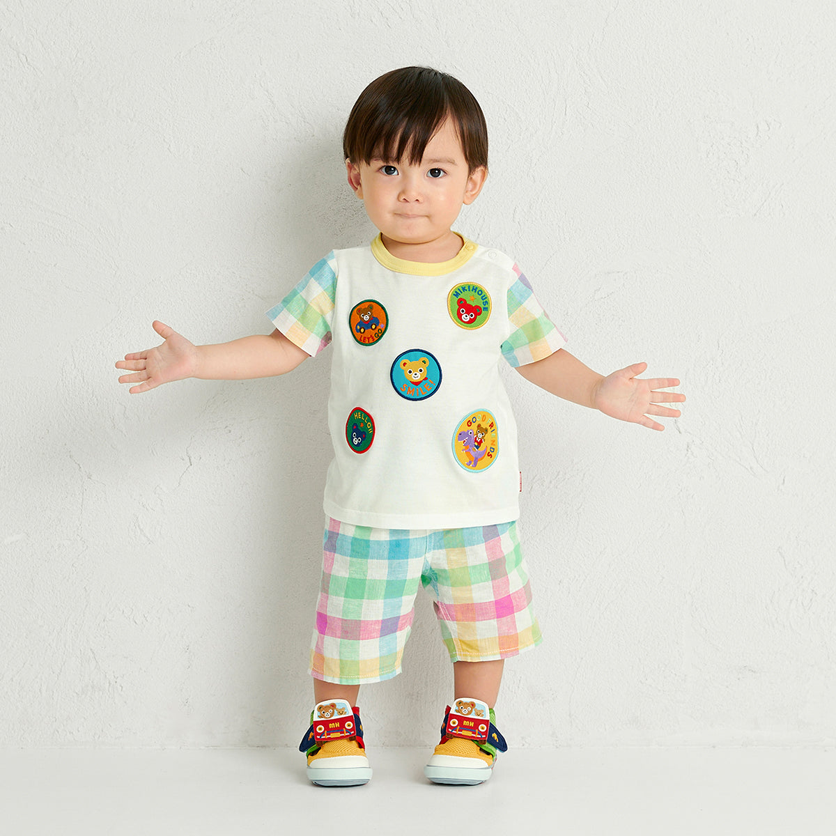 Double Raschel Pucchi Driven Second Shoes