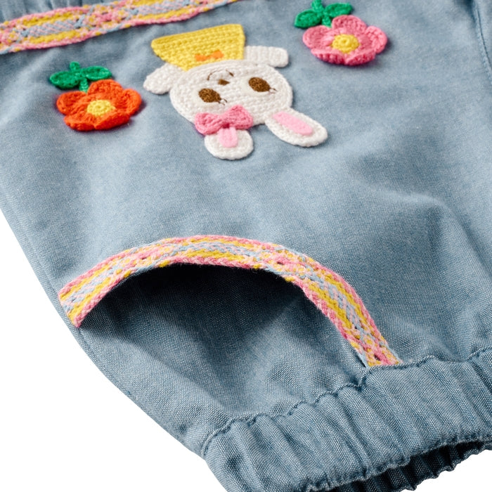 Usako’s Lace-Trimmed Shorts