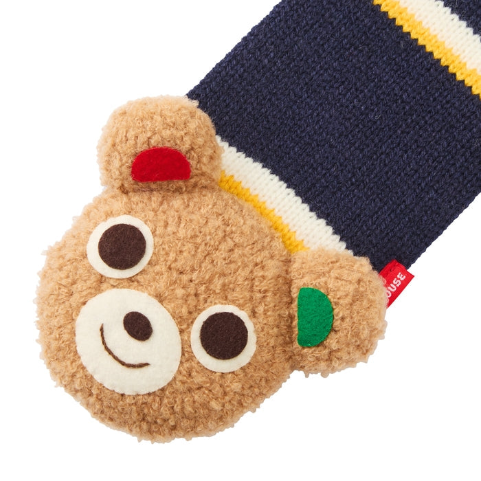 Pucchi & Usako’s Huggable Knit Scarf