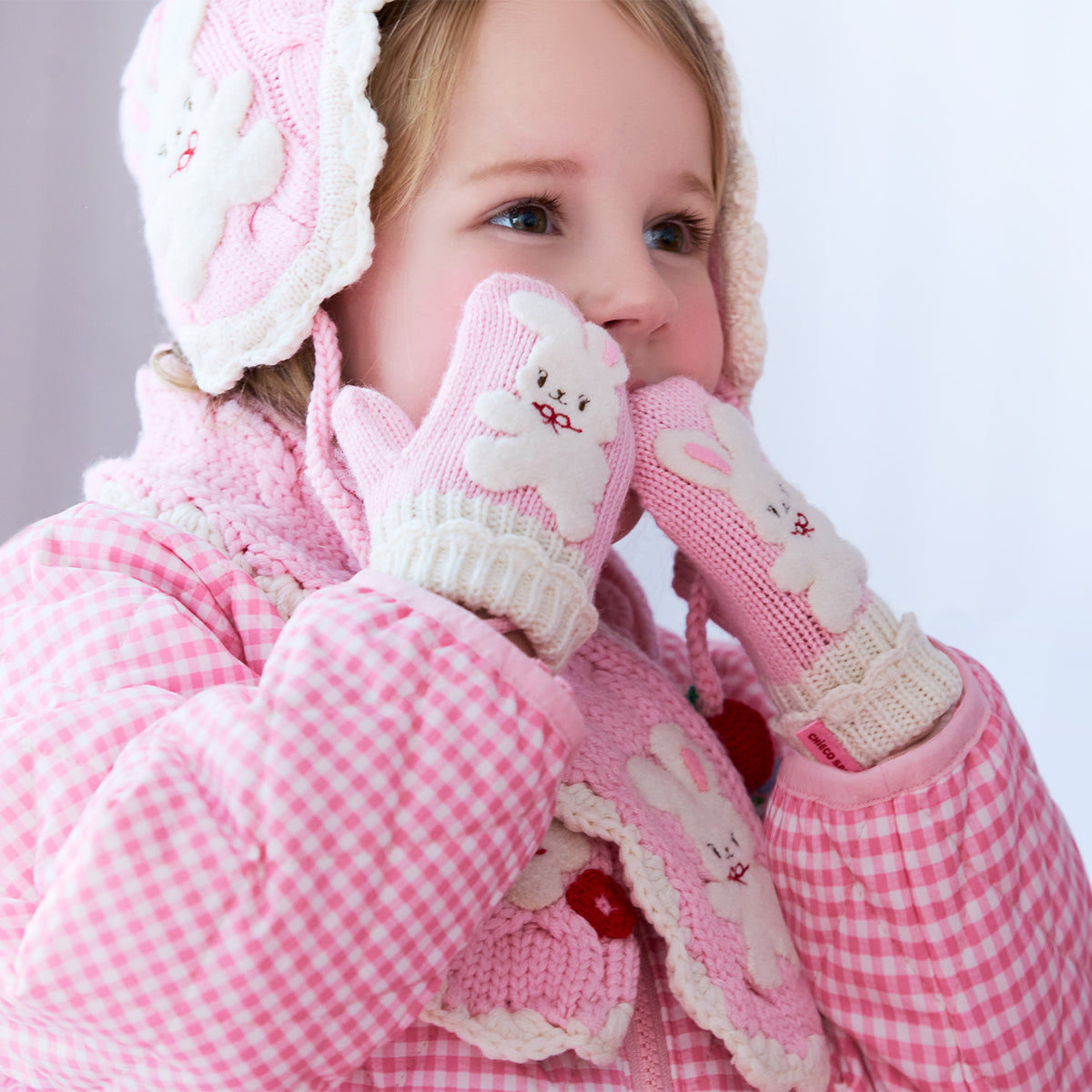 Seasonal Gray x Pink Mittens